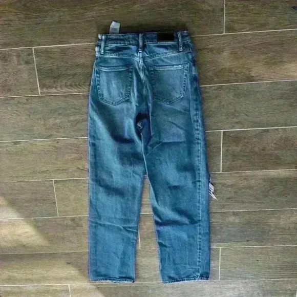 Hollister ULTRA HIGH-RISE DAD JEAN VINTAGE STRETCH - Picture 2 of 9